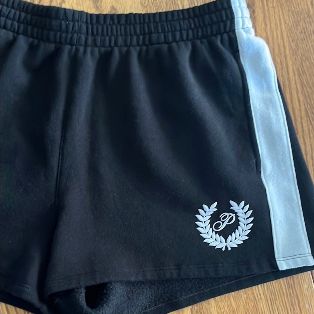 PINK by Victoria’s Secret black/white shorts
Size Large
